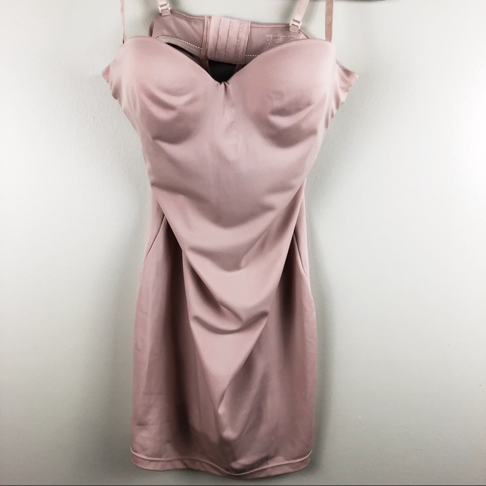 F.I.T. Figure Improving Technology Slip w Bra